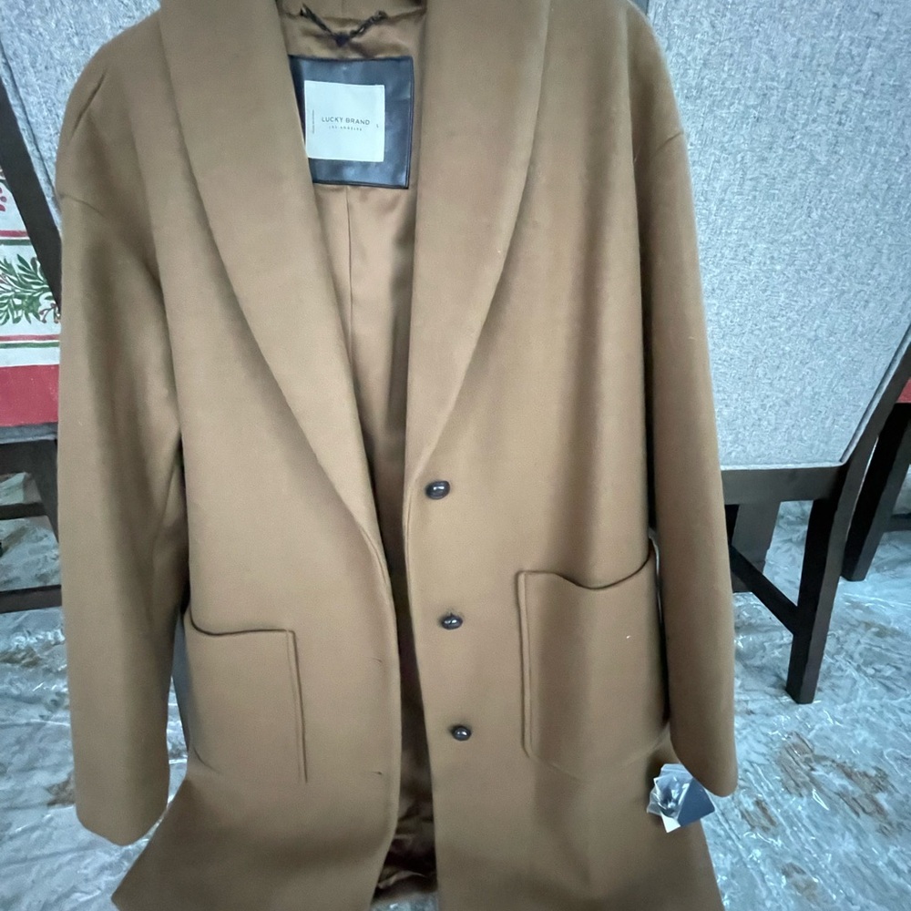 Lucky Brand Los Angeles. Coat size L   Brand New with price tag.